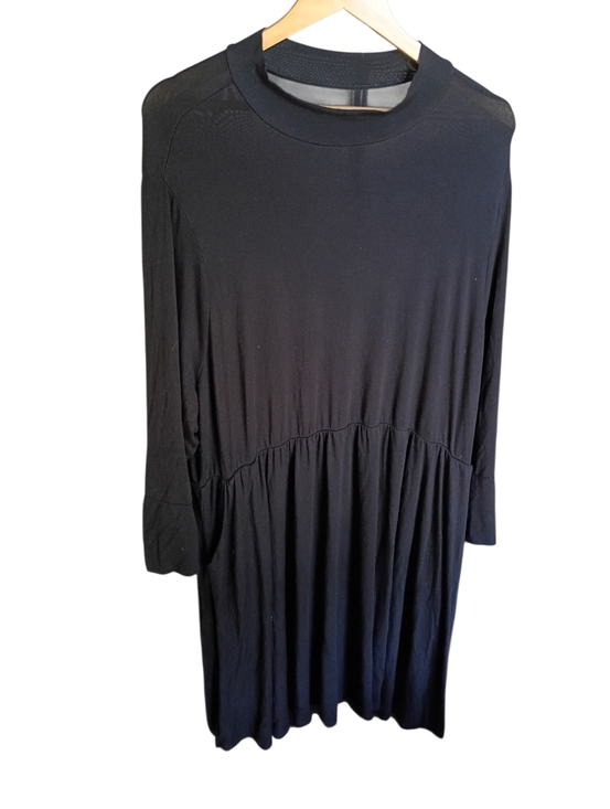 torrid Dresses & Skirts - Torrid Longsleeve Black Dress Size 4